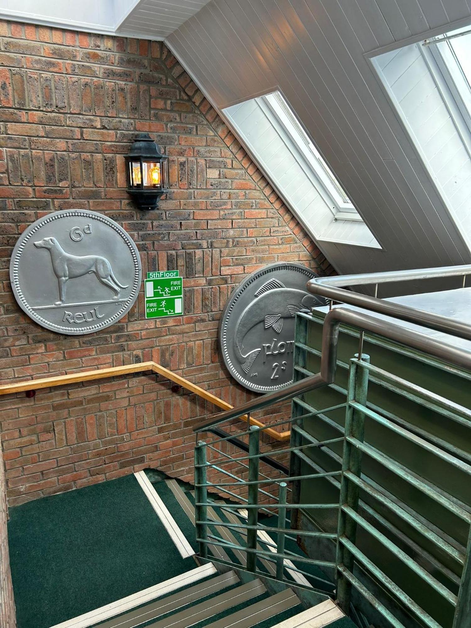 Gogartys Temple Bar Apartments Дъблин Екстериор снимка