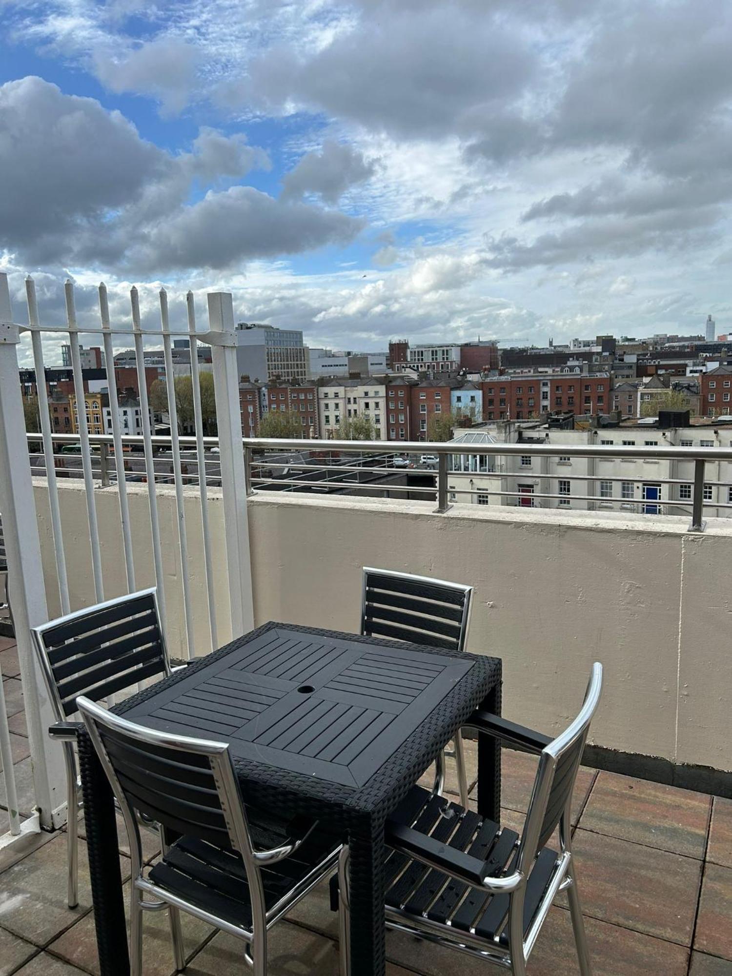 Gogartys Temple Bar Apartments Дъблин Екстериор снимка